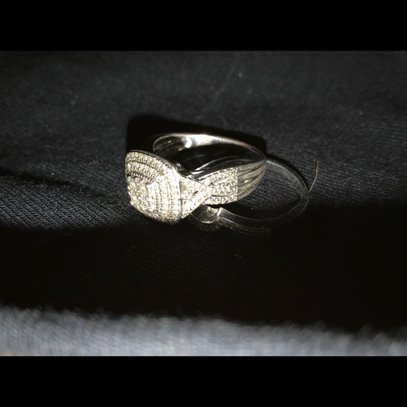 Wedding ring set - Picture 2 of 4